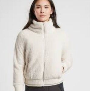 Athleta Sherpa Pullover in Ivory